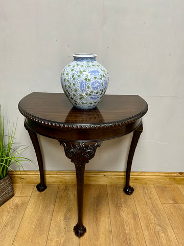 Vintage Chinese Style Qianlong Barrel Shape Vase (SKU547)