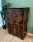 A Bevan Funnell Reprodux Oak Drinks / Cocktail Cabinet (SKU241)