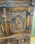 A Bevan Funnell Reprodux Oak Drinks / Cocktail Cabinet (SKU241)