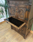 A Bevan Funnell Reprodux Oak Drinks / Cocktail Cabinet (SKU241)