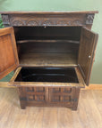 A Bevan Funnell Reprodux Oak Drinks / Cocktail Cabinet (SKU241)