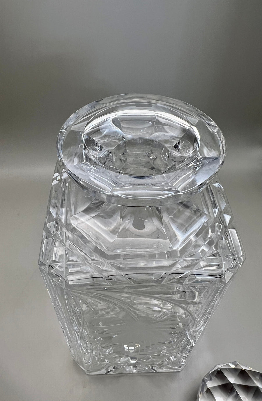 Crystal Decanter (SKU674)