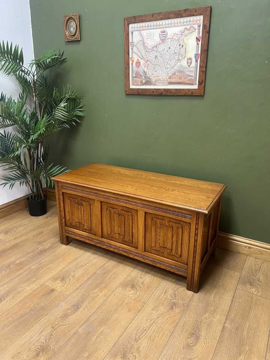 Large Oak Linenfold Blanket Chest (SKU176)