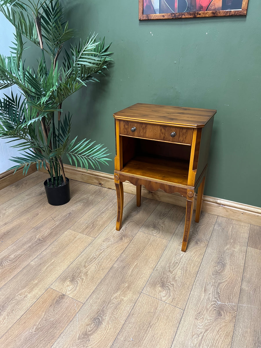 Vintage Bevan Funnell Scalloped lamp Table With Drawer (SKU66)