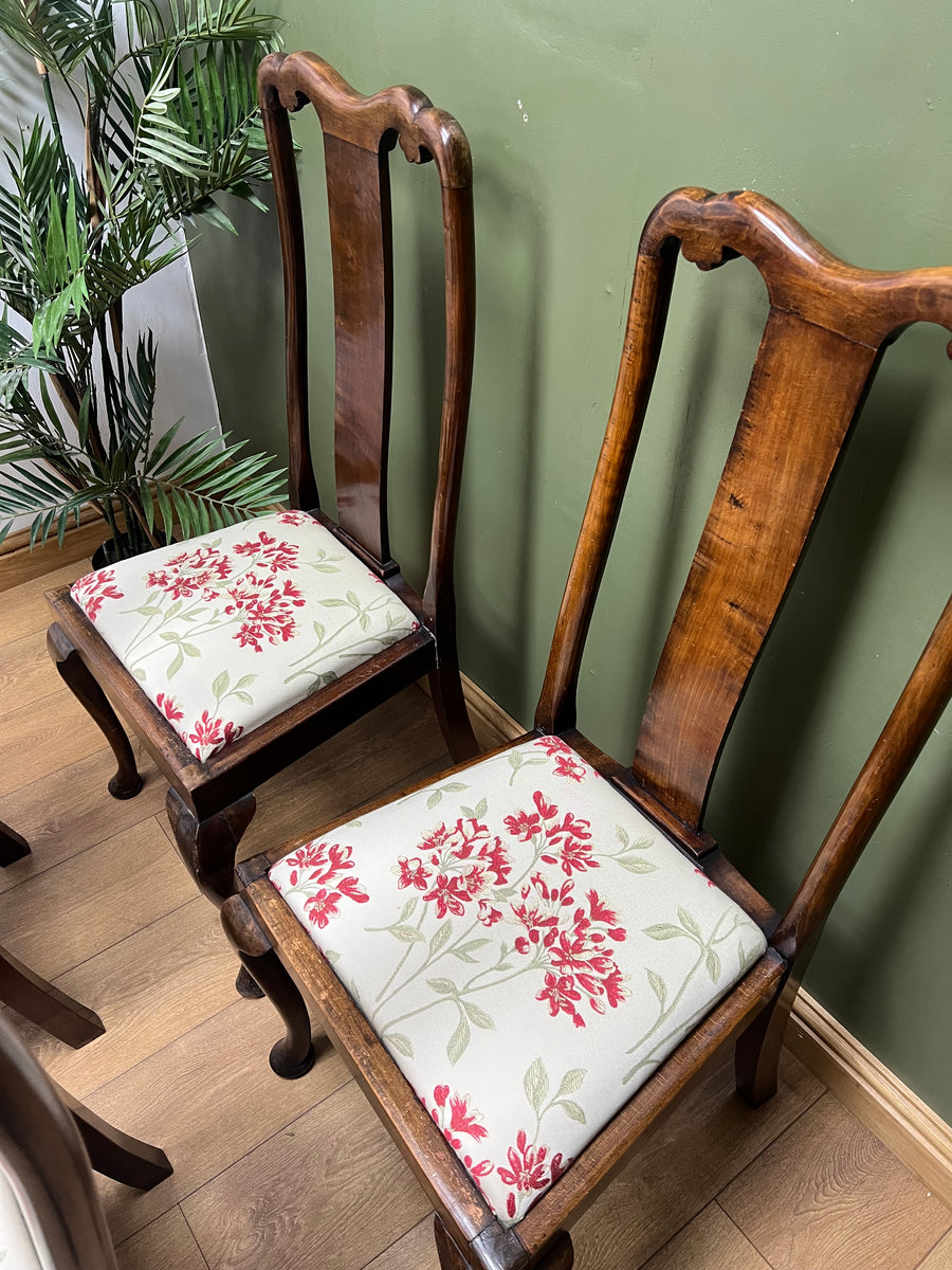 Set of 4 Queen Anne Style Slat Back Dining Chairs (SKU31)