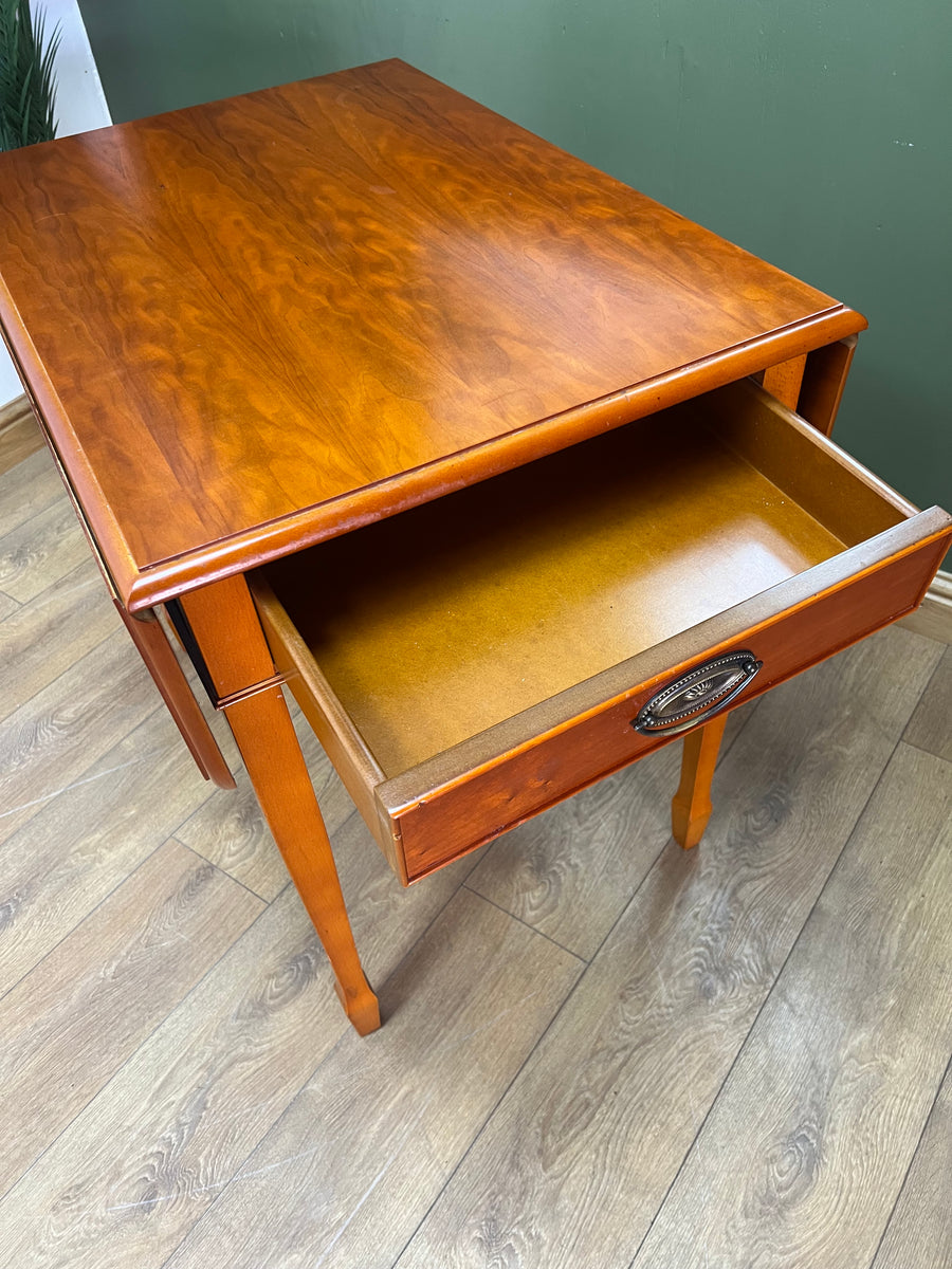 Vintage Pembroke Style Drop Leaf Table (SKU26)