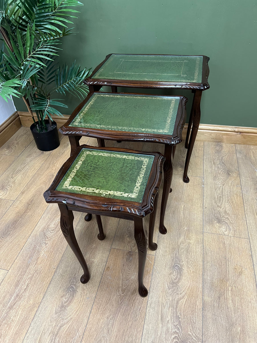 Vintage Mahogany Nest of 3 Tables (SKU98)