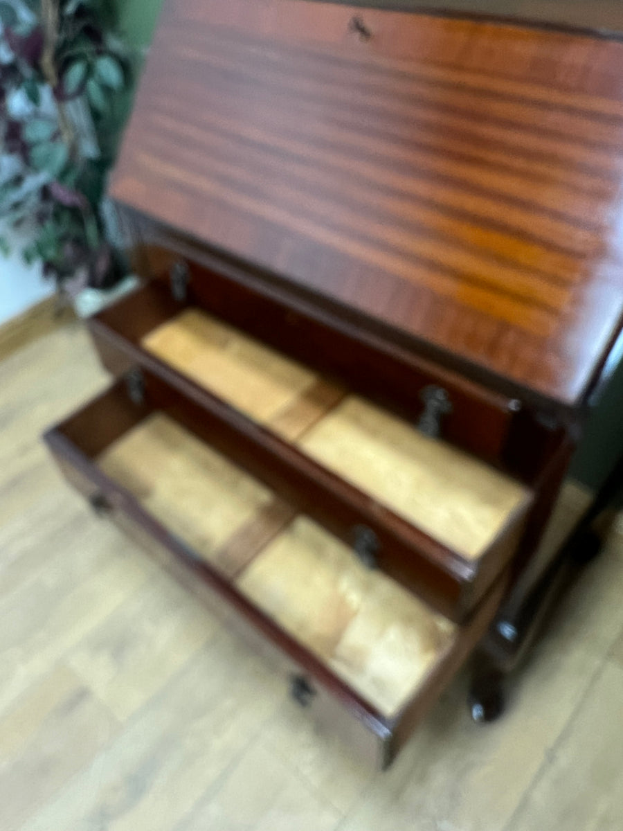 Vintage Mahogany Bureau With Key (SKU143)