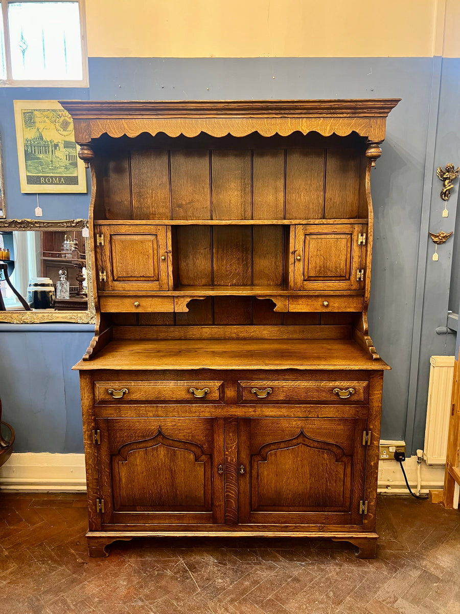 Large Vintage Solid Oak Tudor Dresser (SKU29)