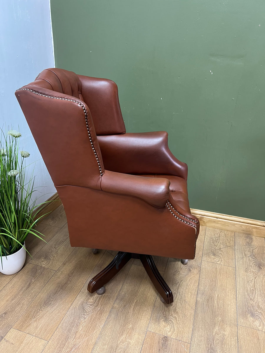 Chesterfield Executive Office Chair (SKU131)