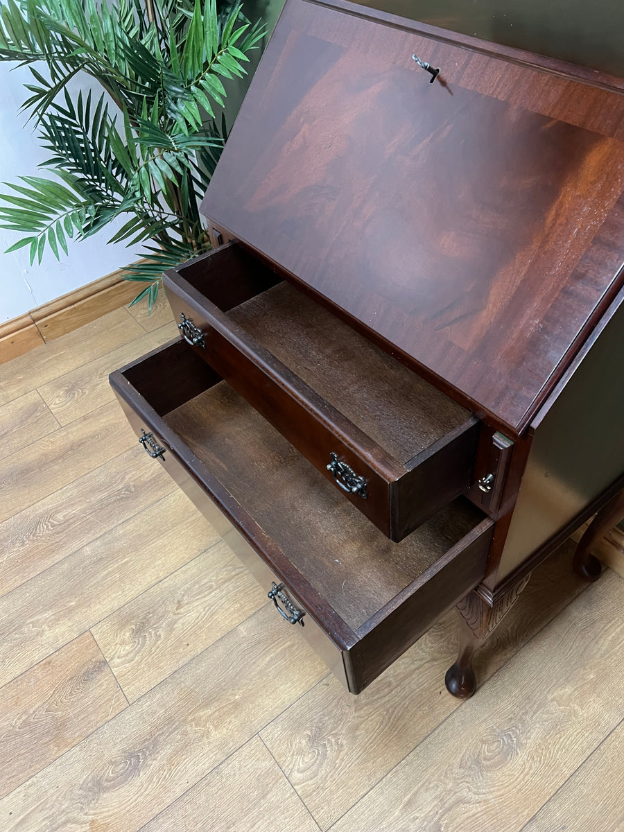 Vintage Mahogany Bureau With Key (SKU132)