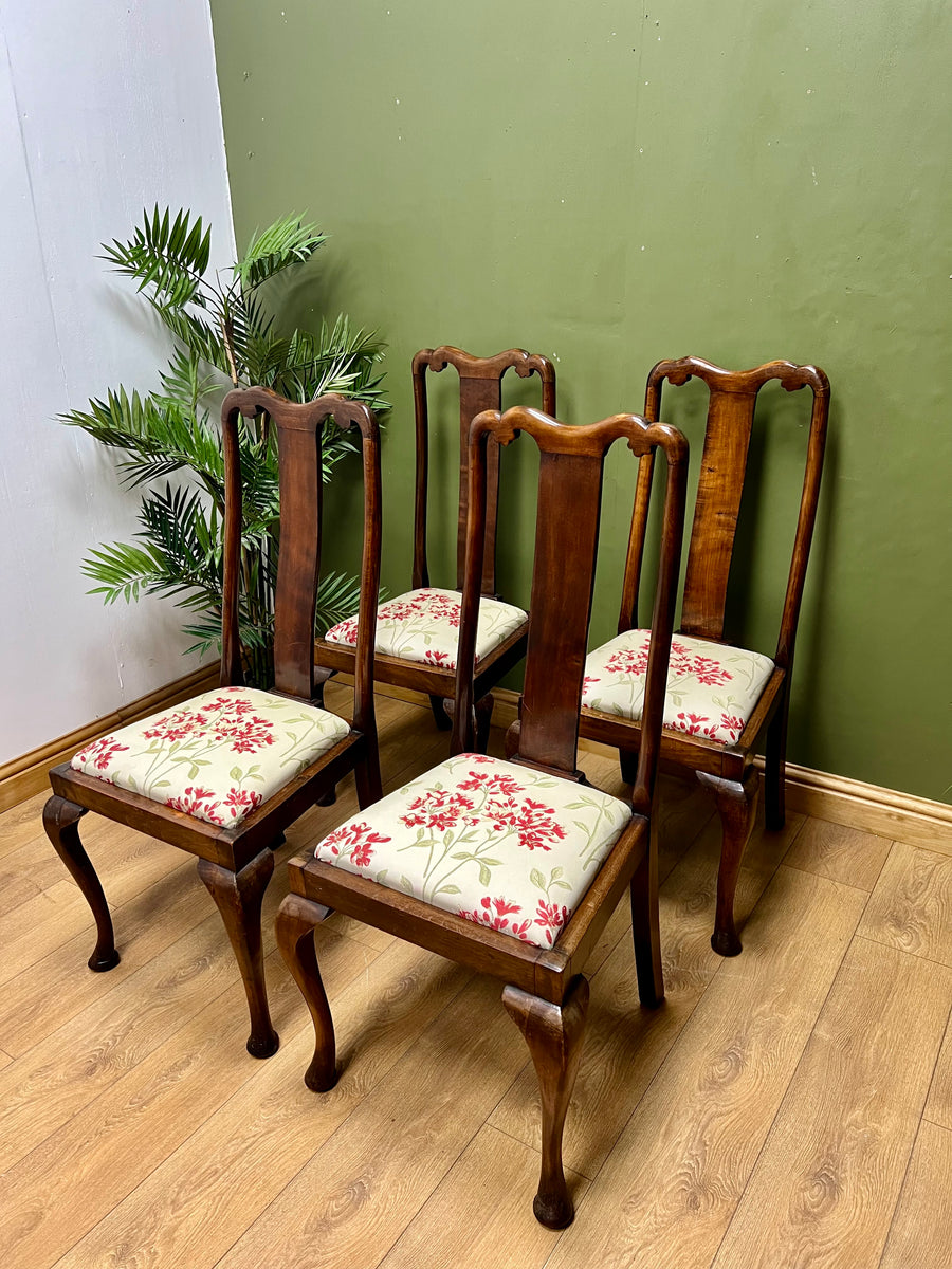 Set of 4 Queen Anne Style Slat Back Dining Chairs (SKU31)