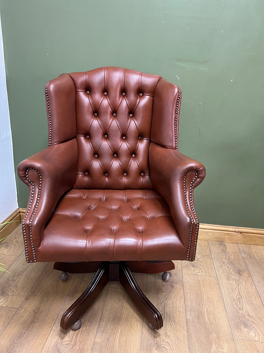 Chesterfield Executive Office Chair (SKU131)