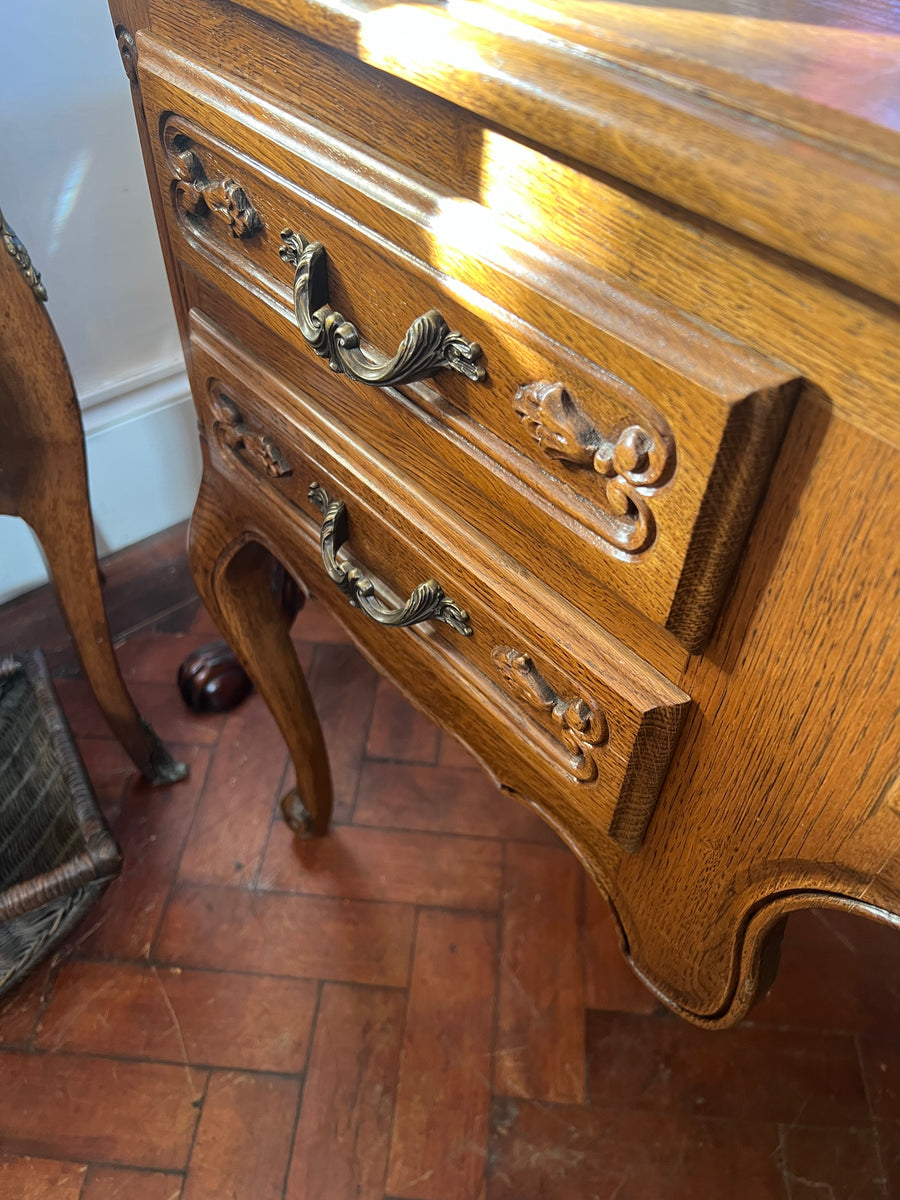French Style Louis XV Carved Oak Triple Mirror Dressing Table (SKU156)