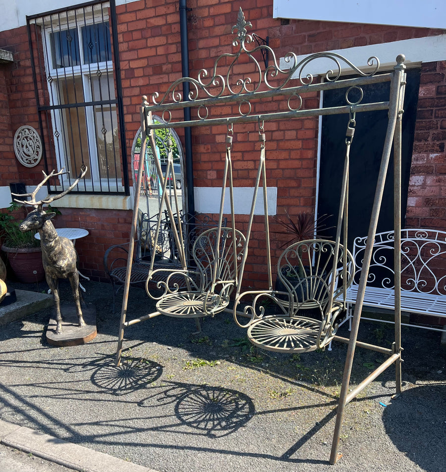 Antique French Style Rustic Garden Metal Swing (SKU1093)