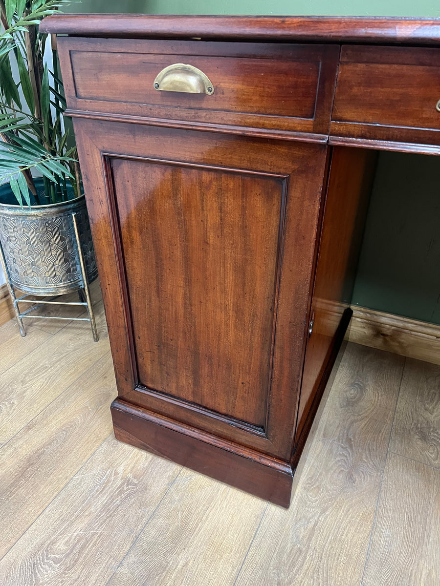 Antique Victorian Mahogany Twin Pedestal Desk (SKU132)