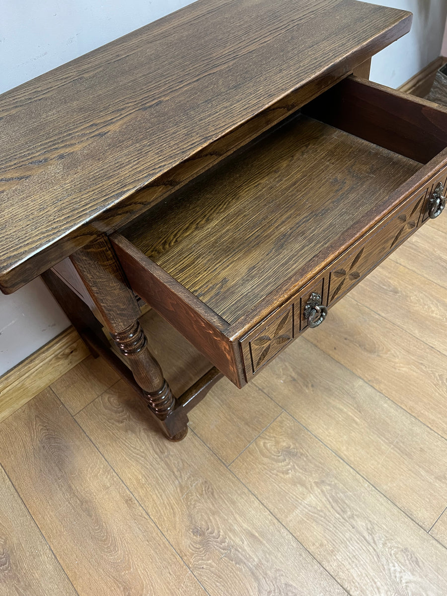Carved Oak Console Table With 1 Drawer (SKU86)