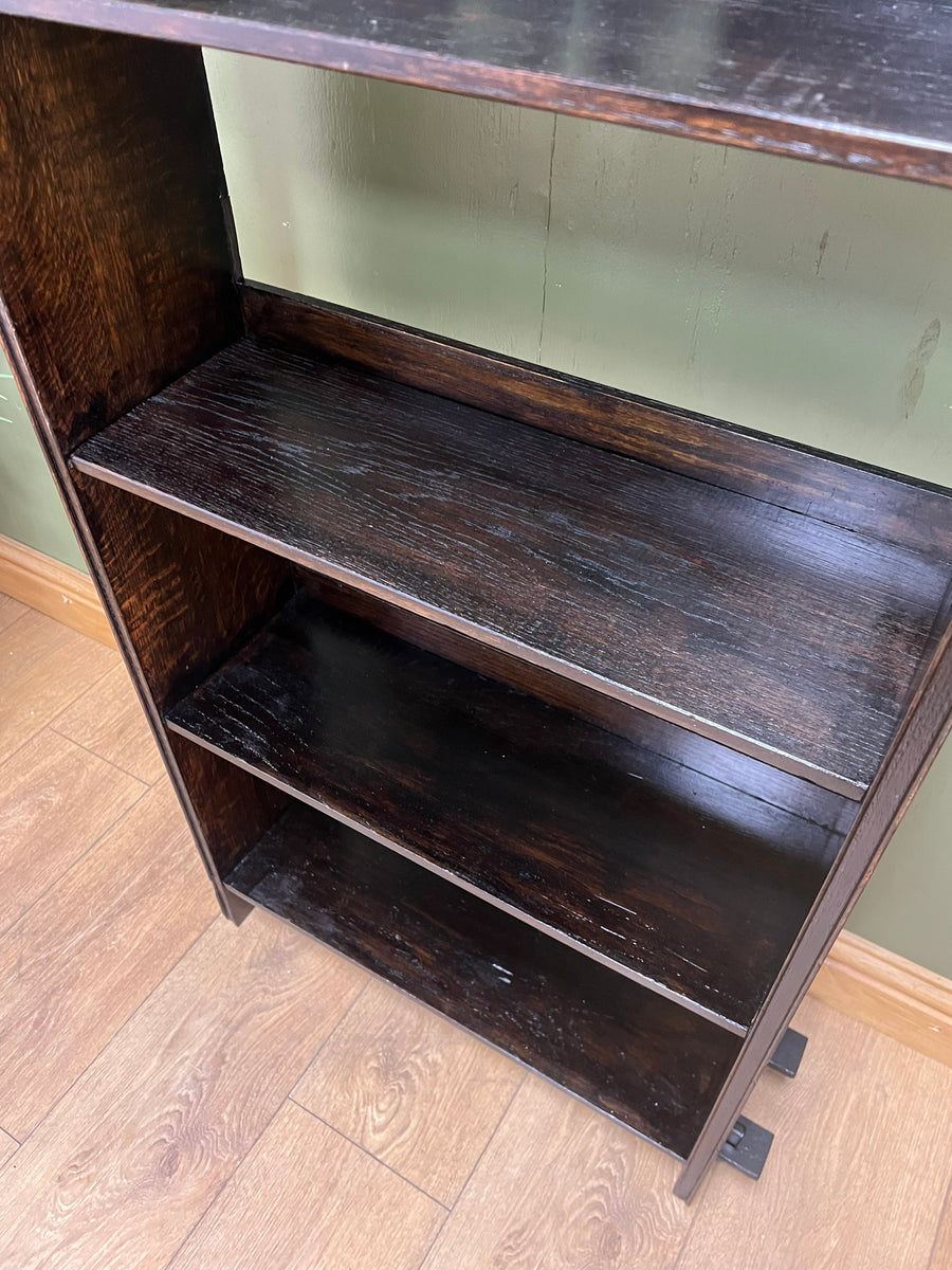 Arts & Crafts Style Oak Open Bookcase Peg Fittings (SKU126)
