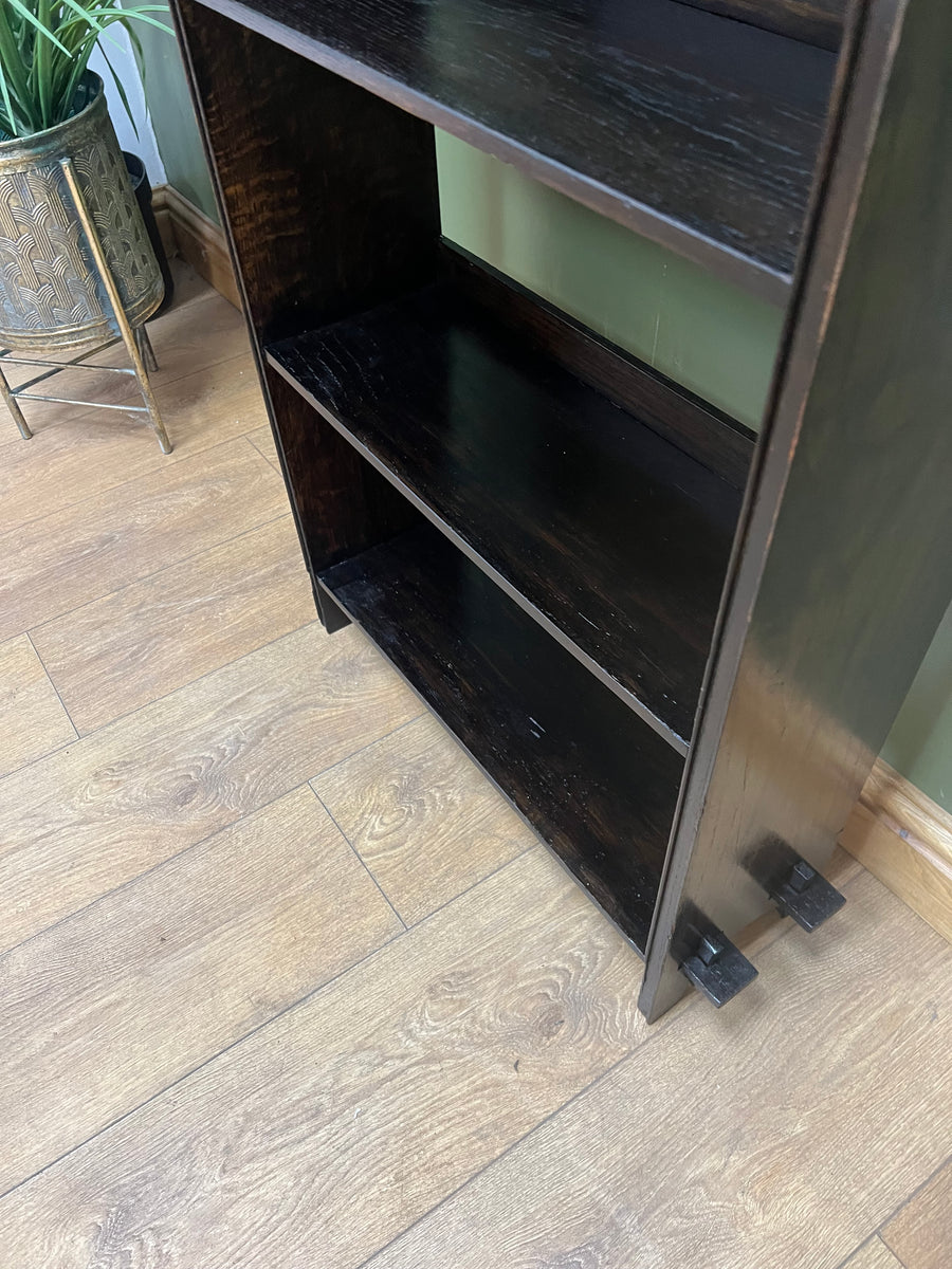Arts & Crafts Style Oak Open Bookcase Peg Fittings (SKU126)
