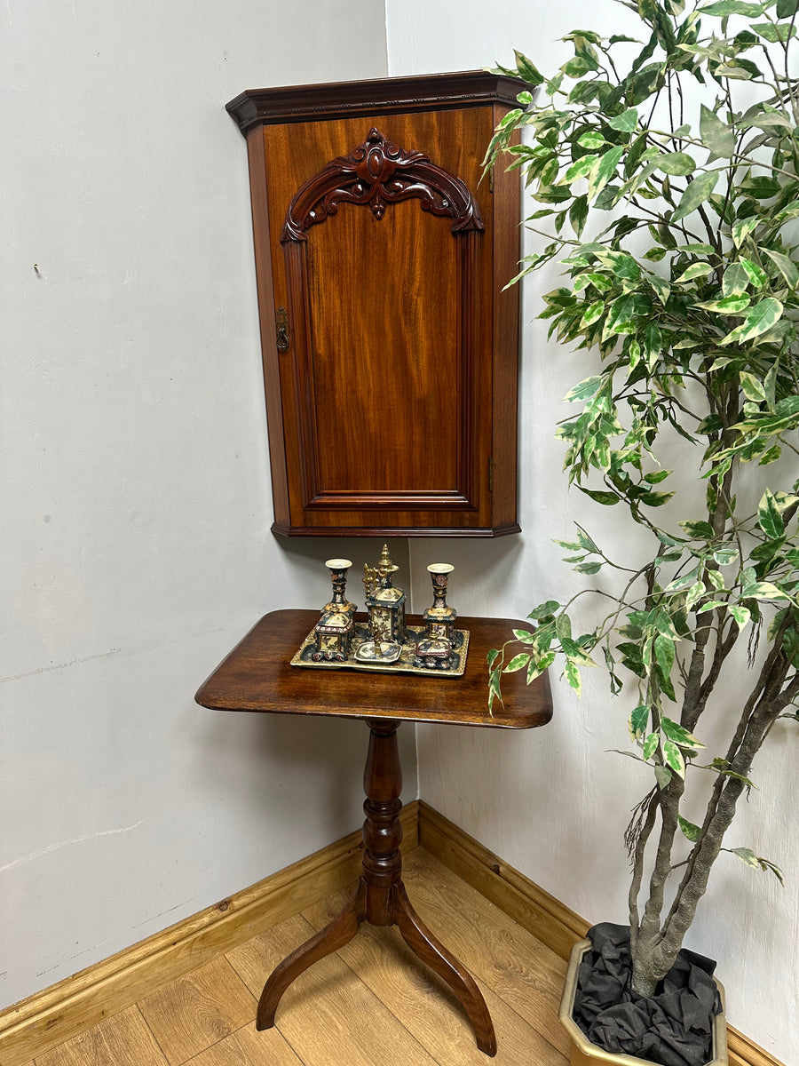 Victorian Mahogany Hanging Corner Cupboard (SKU232)