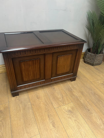 Vintage Linenfold Blanket Chest (SKU164)